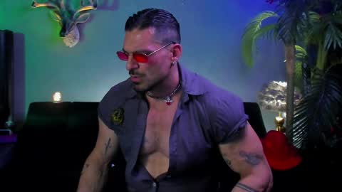 dennis_cox_ online show from April 9, 1:14 am