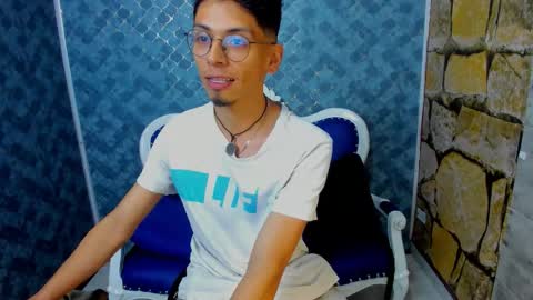 Dereck online show from December 16, 11:50 am