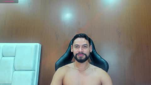 Snapshot of derrybigger_cm chatting on October 3, 10:15 pm DerryBigger CM online show from October 3, 10:15 pm