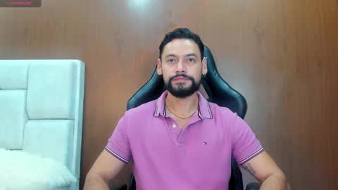 Snapshot of derrybigger_cm chatting on October 8, 4:55 pm DerryBigger CM online show from October 8, 4:55 pm