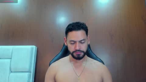 Snapshot of derrybigger_cm chatting on September 29, 9:10 pm DerryBigger CM online show from September 29, 9:10 pm