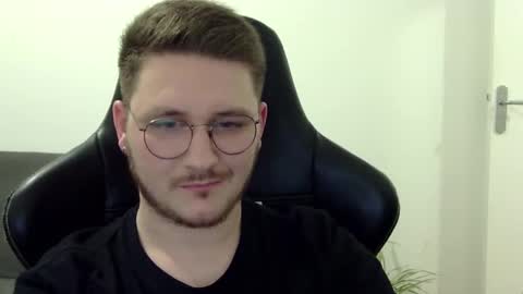 dervechi online show from December 13, 8:37 pm