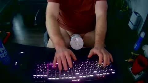 desdisdes online show from February 28, 3:55 pm