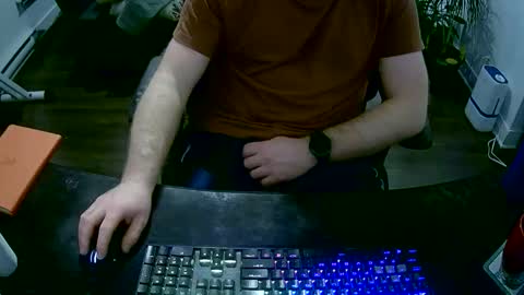 desdisdes online show from March 11, 12:17 am