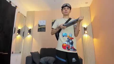 desiresofolympus_ online show from April 6, 7:36 pm