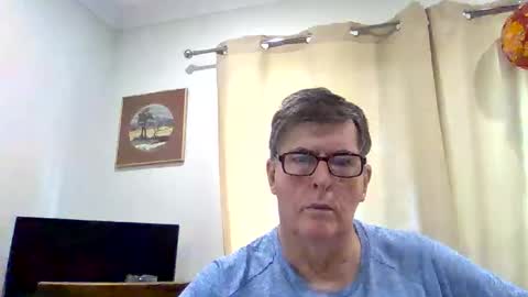 Desmon1958 online show from January 17, 10:33 pm