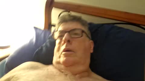 Desmon1958 online show from February 25, 9:05 pm