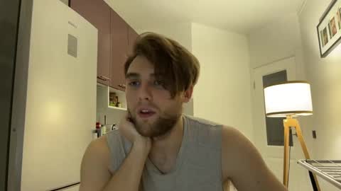 devilnut1 online show from December 14, 6:24 am