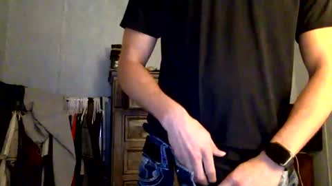 devjsav12 online show from November 1, 8:18 am