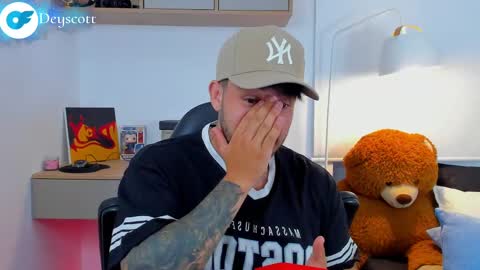 JULIAN online show from March 9, 11:14 pm