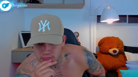 JULIAN online show from February 15, 11:27 pm