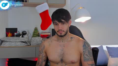 JULIAN online show from December 24, 8:38 pm