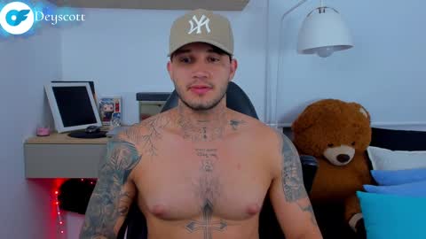 JULIAN online show from February 25, 1:20 am