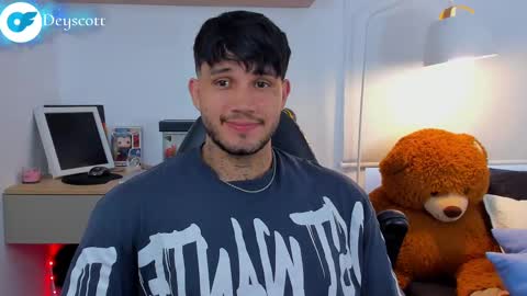 JULIAN online show from March 2, 8:57 pm