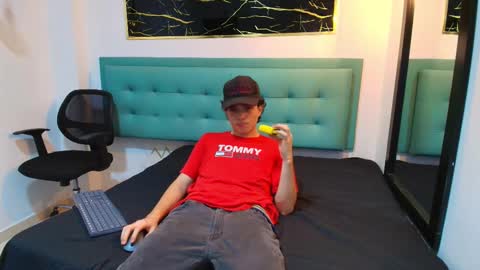 Snapshot of dia_fax18 chatting on October 18, 7:30 pm   online show from October 18, 7:30 pm
