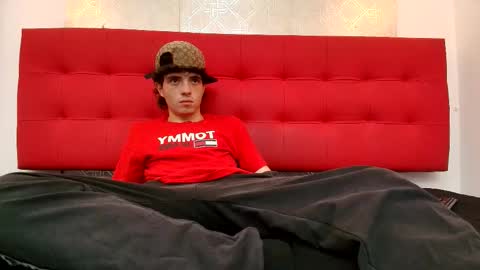 Snapshot of dia_fax18 chatting on September 20, 12:16 pm   online show from September 20, 12:16 pm