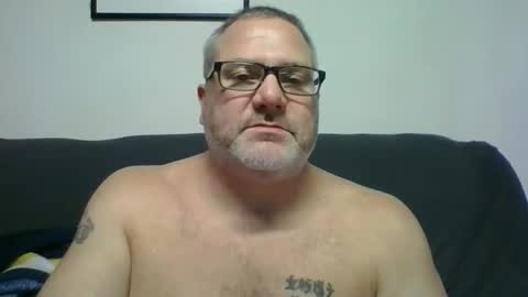 diamond_couple_82 online show from December 26, 4:43 am