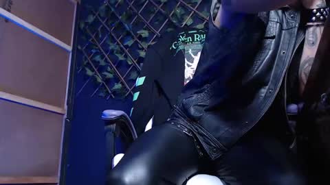 DICAPRIO online show from January 8, 5:51 pm