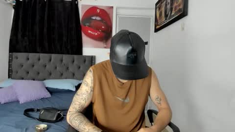 dick_master17 online show from April 21, 2:51 am