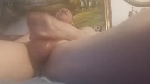 Snapshot of dickielee306251 chatting on February 17, 12:05 pm dickielee306251 online show from February 17, 12:05 pm