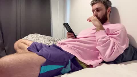 Im Julian  all cum shot videos here    online show from November 13, 2:33 pm