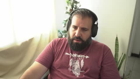 Snapshot of dicristalino chatting on December 10, 6:38 pm Cristian Dipolino online show from December 10, 6:38 pm