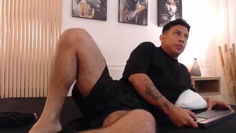 diego_salvatore online show from June 24, 3:04 pm