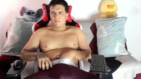 alexerdiego online show from June 13, 2:48 pm