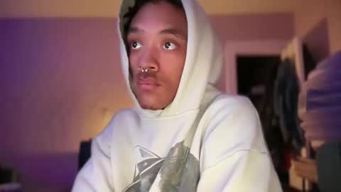 digbickbrwn online show from November 10, 9:36 am