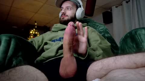 digbicknik online show from November 19, 5:18 am