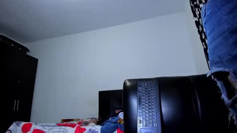 diiego_xxx online show from December 18, 2:51 am