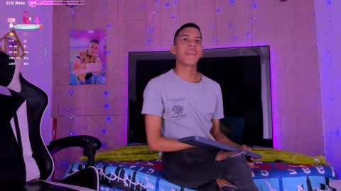 Snapshot of dilam_alfonzo chatting on September 8, 2:16 pm Dilan online show from September 8, 2:16 pm