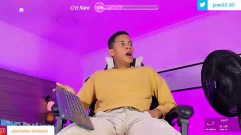 Snapshot of dilam_alfonzo chatting on January 12, 7:10 pm Dilan online show from January 12, 7:10 pm