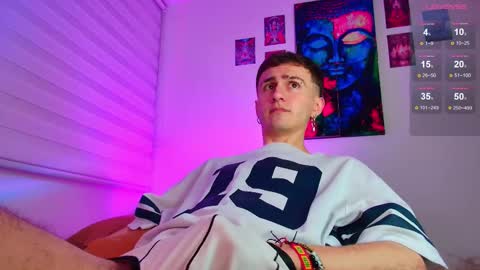 Julian Independent Model online show from March 10, 1:00 am