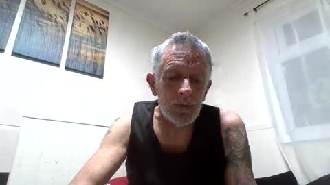 dimitrias2109 online show from March 8, 9:08 pm