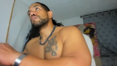 Snapshot of dimitry_muscle chatting on March 9, 11:35 pm dimitry kyle mucle online show from March 9, 11:35 pm