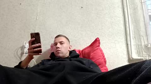 D  V  online show from September 20, 1:44 pm