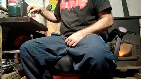 dirtmcgirt82 online show from December 18, 6:43 am