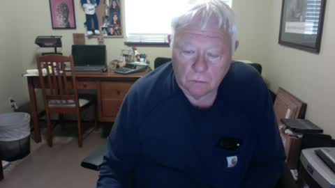 dirtrider195080438 online show from July 13, 11:06 pm