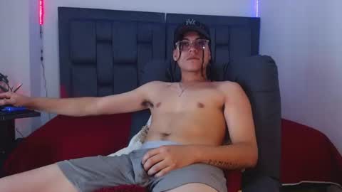 dirty model online show from July 10, 6:10 pm