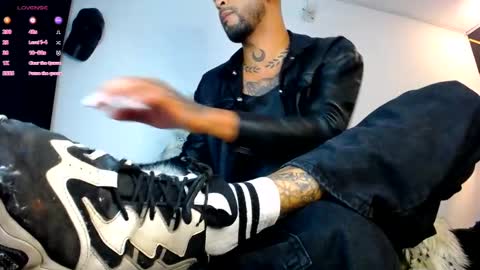 I just want to be happy online show from October 8, 2:38 am