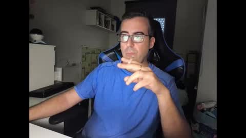 ditos_c online show from October 28, 8:28 am