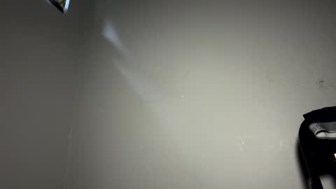 Snapshot of dixkzilla chatting on February 4, 10:02 pm dixkzilla online show from February 4, 10:02 pm