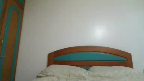 djac1987 online show from September 8, 5:12 pm