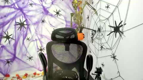 Maybe in pvt online show from October 4, 6:57 pm