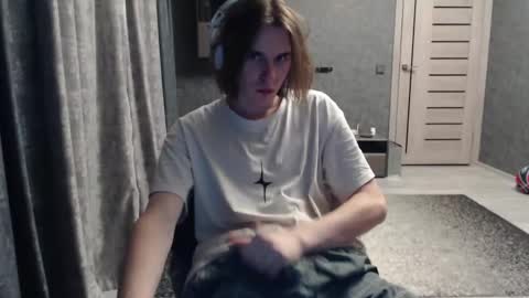 Snapshot of dmitriy250 chatting on October 25, 5:36 pm dmitriy250 online show from October 25, 5:36 pm
