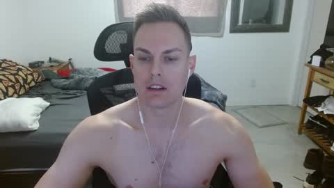 dmoney212 online show from December 26, 6:01 pm