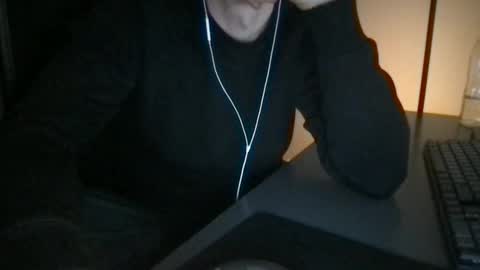 doctor_luv_69 online show from April 15, 9:48 pm