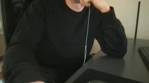 doctor_luv_69 online show from April 15, 8:03 am