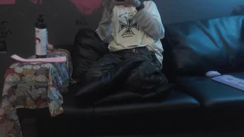 doenits online show from October 2, 9:41 pm